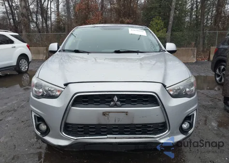 2015 Mitsubishi Outlander Sport Se z USA, uszkodzony, nr VIN 4A4AR4AU2FE045948